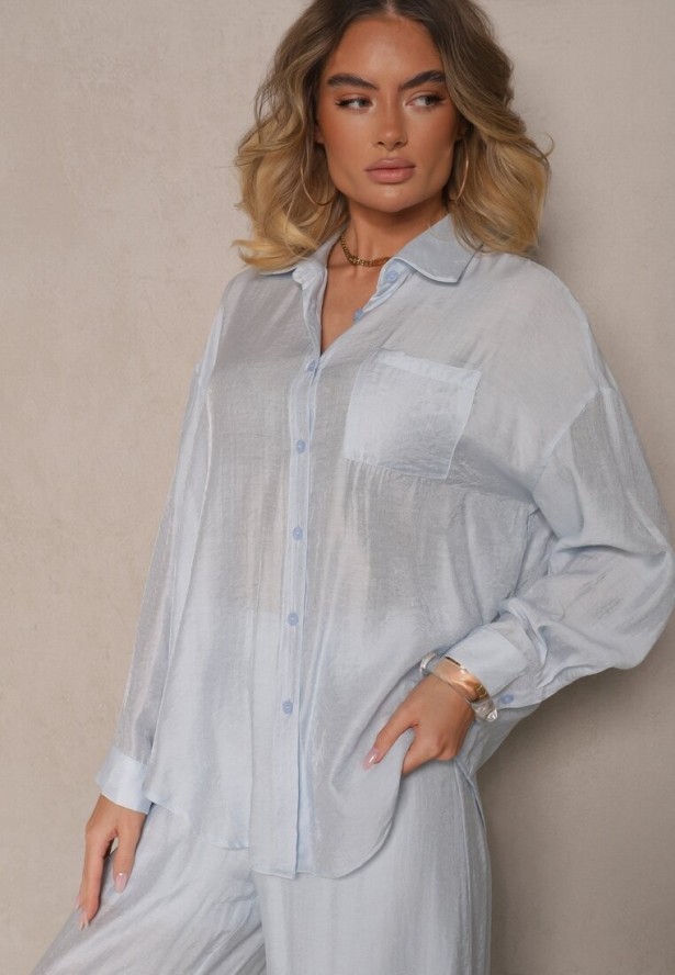 Jasnoniebieska Koszula Oversize w Klasycznym Stylu z Kieszonką Liozira