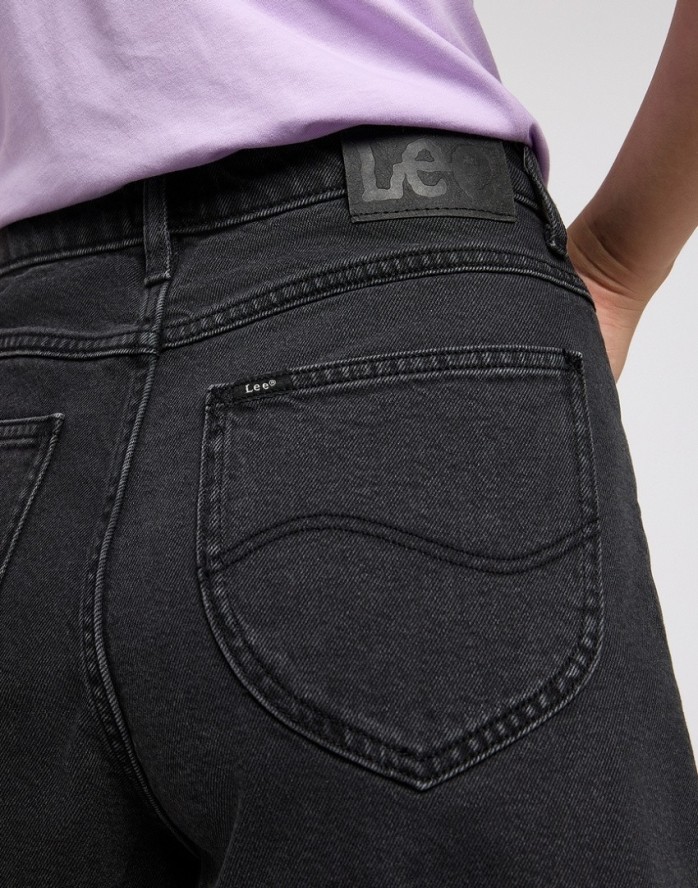 DAMSKIE SZORTY JEANSOWE LEE STELLA SHORT EDGE OF BLACK 112351261