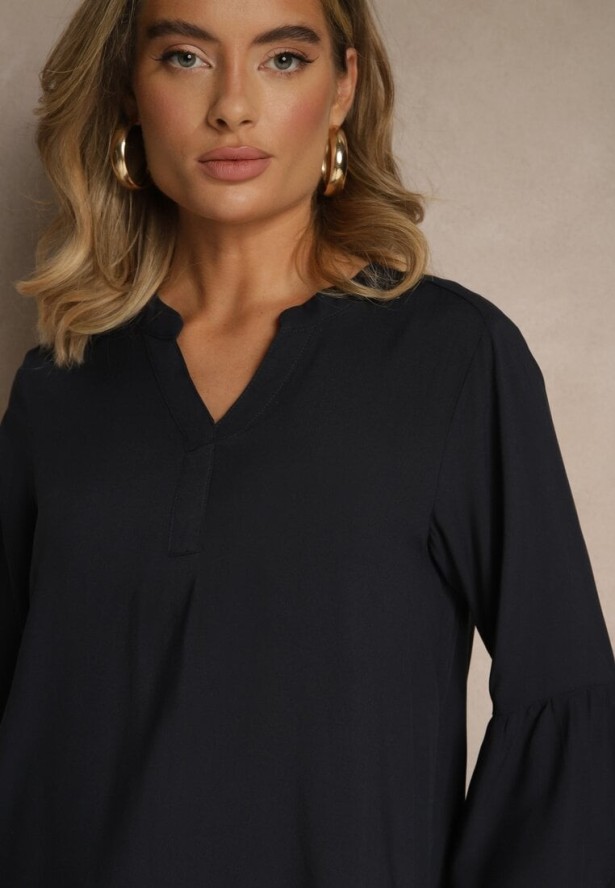 Granatowa Bluzka z Wiskozy Ozdobiona Falbankami Ralivia