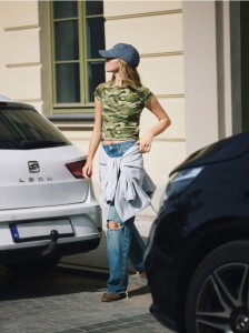 T-shirt z bawełną - wielobarwny