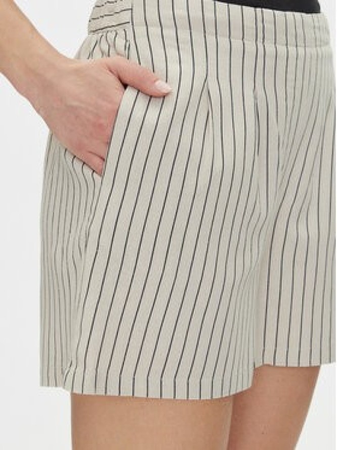 Vero Moda Szorty materiałowe Jesmilo 10279694 Beżowy Regular Fit