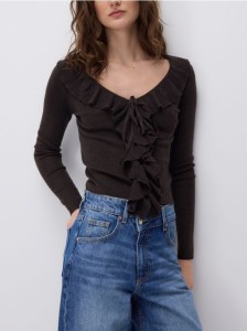 Sweter z falbanką - ciemnobrązowy