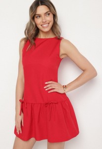 Czerwona Rozkloszowana Sukienka Vices Bez Rękawów z Obniżonym Stanem i Kokardkami Folinesa