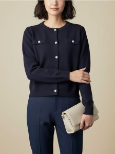 Kardigan z ozdobnymi guzikami i kieszeniami - granatowy