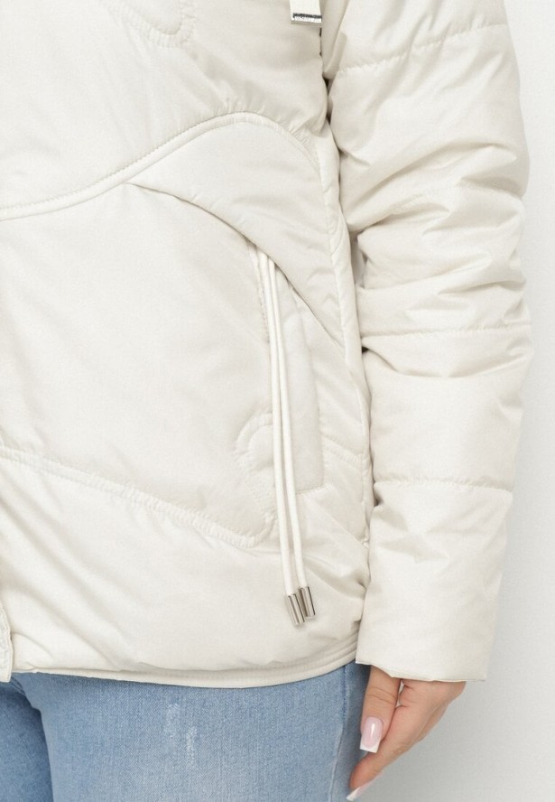 Jasnobeżowa Kurtka Pikowana z Kapturem Karbia