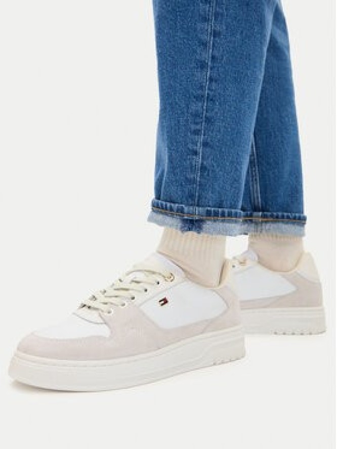 Tommy Hilfiger Sneakersy Court FW0FW09177 Biały
