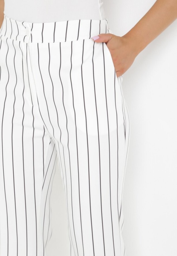 Białe Spodnie Dzwony w Paski Hippiala