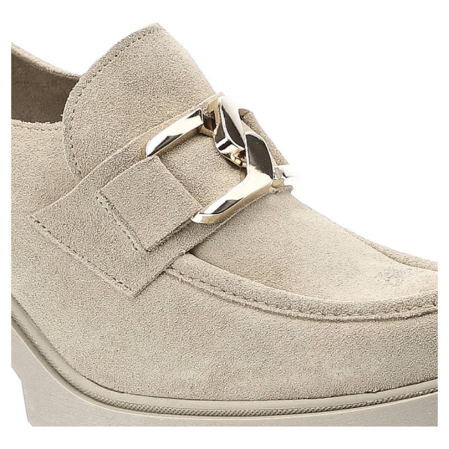 Półbuty damskie Lemar, wykonane ze skóry zamszowej z metalową klamrą na podbiciu grubą podeszwą z tworzywa i szerokim obcasem, beżowo-złote, 20097-W