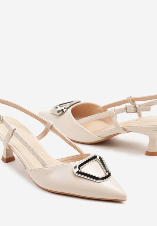 Beżowe Sandały na Kaczuszce z Metalicznym Trójkątem Nonisaen