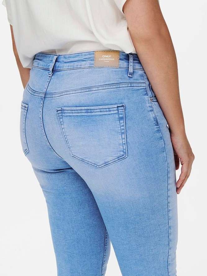 ONLY Carmakoma Dżinsy - Skinny fit - w kolorze błękitnym rozmiar: 44/L32