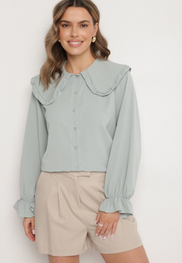 Jasnozielona Koszula z Ozdobnym Kołnierzykiem i Falbankami Emilarae