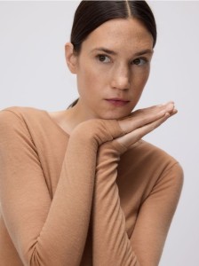 Wełniana bluzka - brązowy