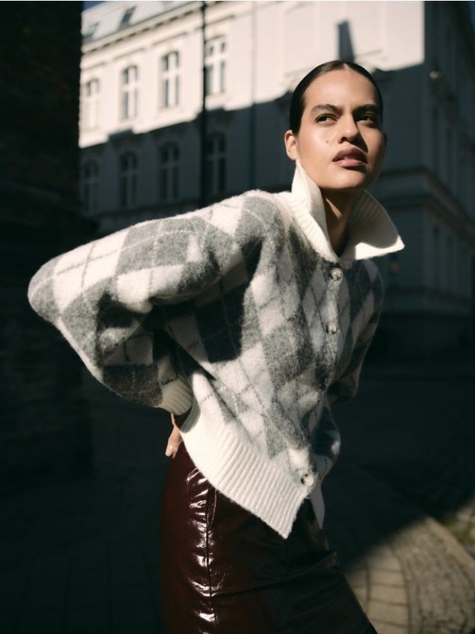 Wzorzysty kardigan oversize - wielobarwny