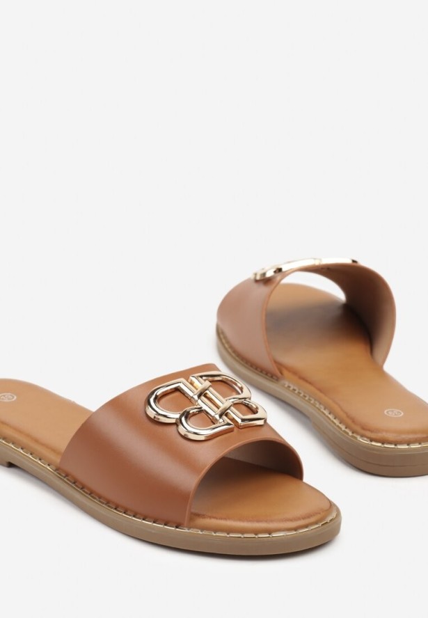 Brązowe Minimalistyczne Klapki Zdobione Elegancką Aplikacją Kineselia