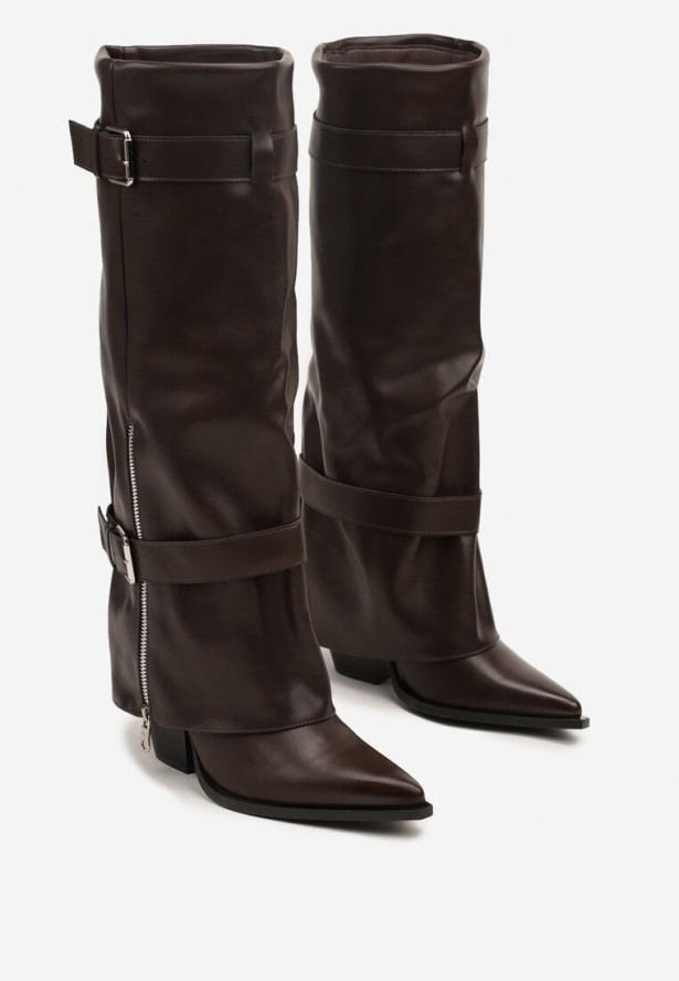 Brązowe Kozaki na Stożku z Cholewką Imitującą Nogawkę z Klamrami i Suwakiem Erseria