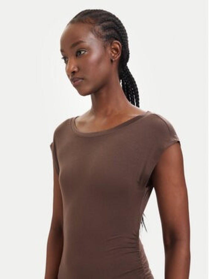 Vero Moda Sukienka koktajlowa Sarah 10346941 Brązowy ciemny Slim Fit