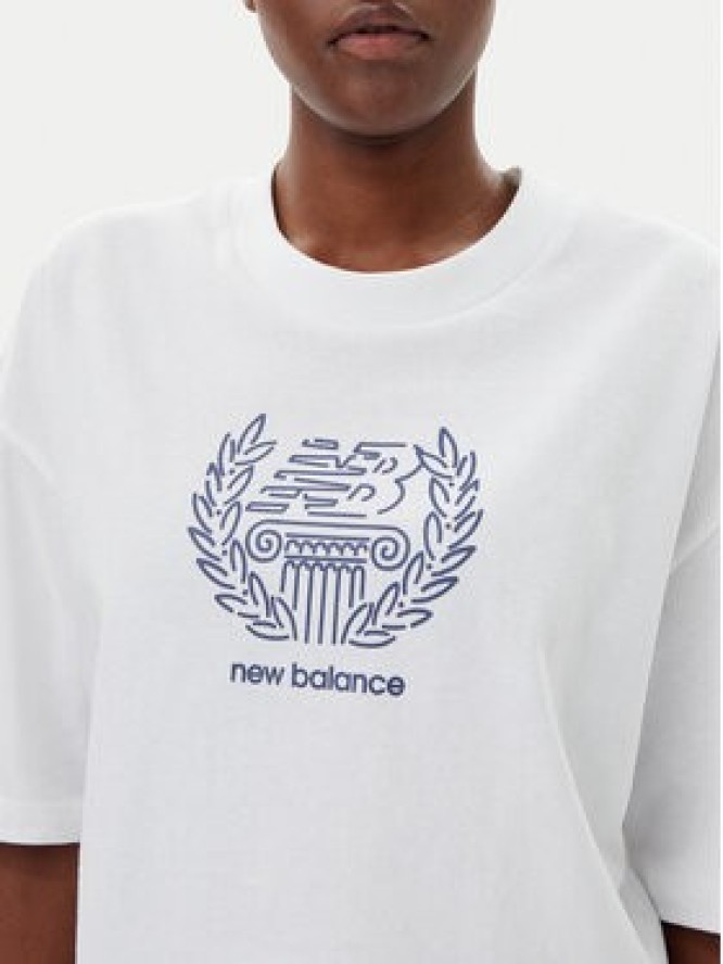 New Balance T-Shirt WT51935 Biały Oversize