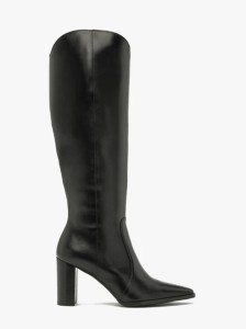 Czarne kozaki z ozdobną cholewką