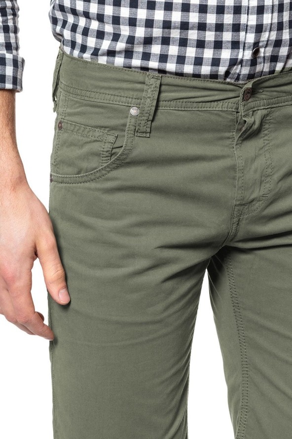 SPODENKI MUSTANG Chicago Short Dusky Green 1006815 6287