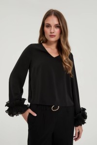 Koszula z falbanami na rękawach czarna