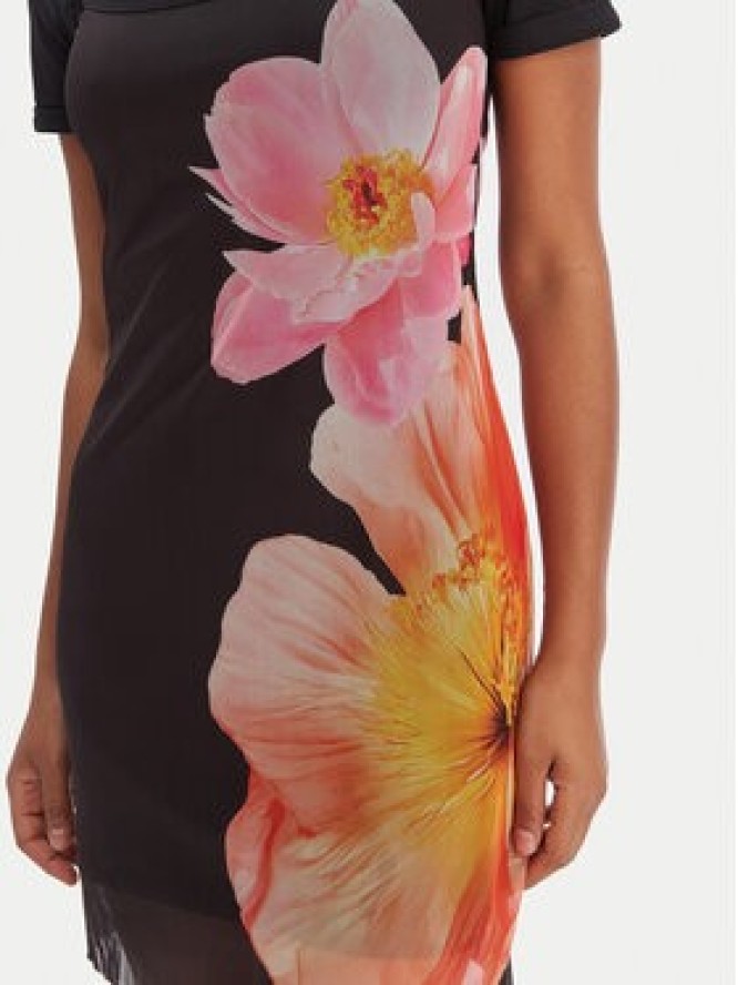 Desigual Sukienka dzianinowa 26SWVK20 Czarny Slim Fit