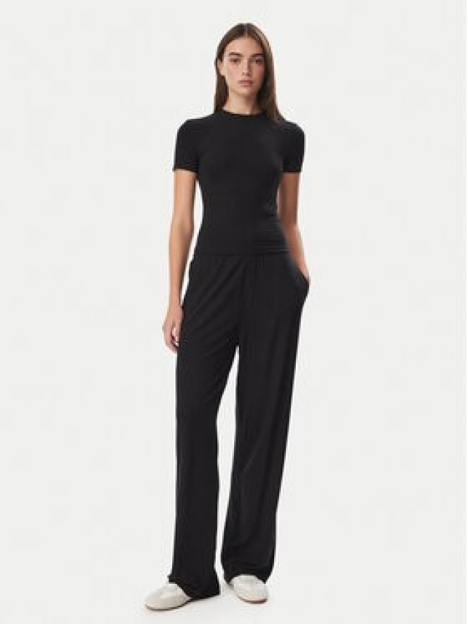Guess Spodnie dresowe O6BB06 K5060 Czarny Regular Fit