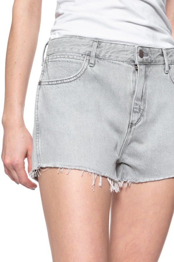 DAMSKIE SPODENKI WRANGLER BOYFRIEND SHORT ICY GREY W29KRJ28C 112128579