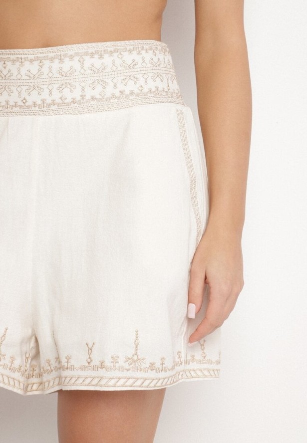Jasnobeżowe Bawełniane Szorty z Wysokim Stanem Zdobione Haftem Korioria
