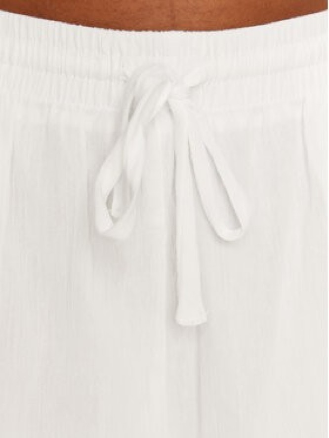 Seafolly Szorty materiałowe Crinkle 55429-SH Biały Regular Fit
