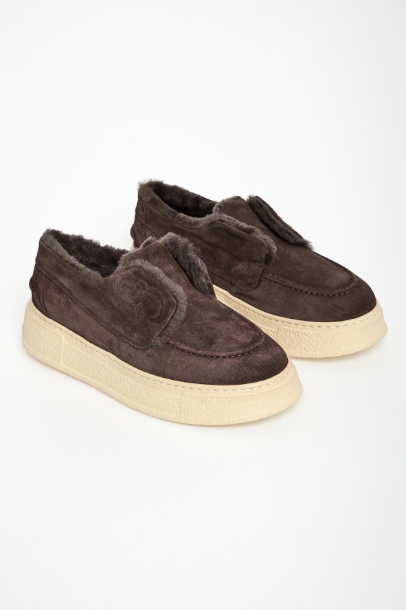 Sneakersy damskie zamszowe CESARE CASADEI