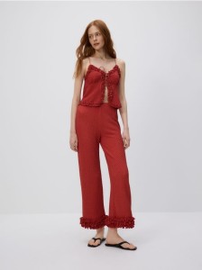 Spodnie z falbanką - karminowy
