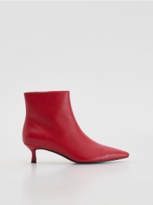 Skórzane botki na obcasie - czerwony