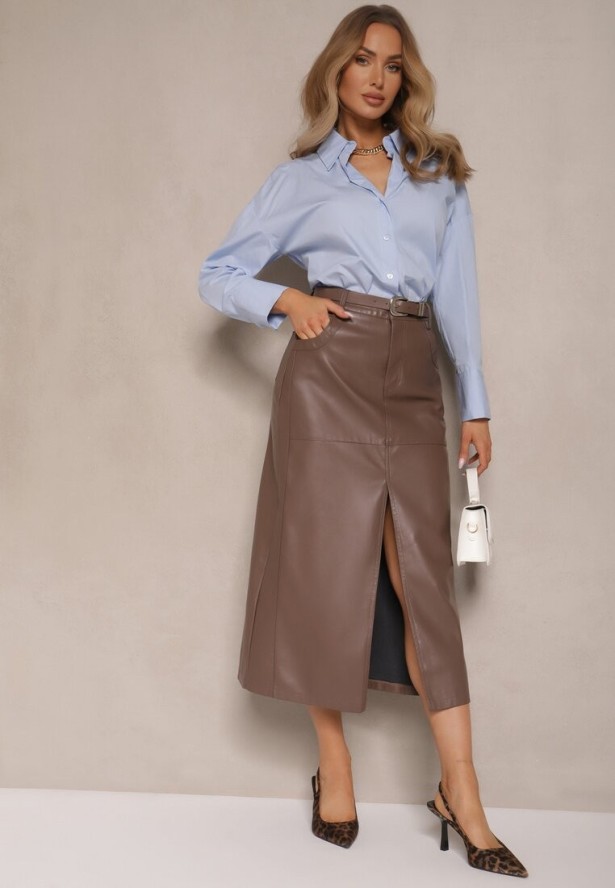 Brązowa Spódnica z Ekoskóry o Ołówkowym Kroju z Wysokim Stanem Rozcięciem i Paskiem Zeleeti