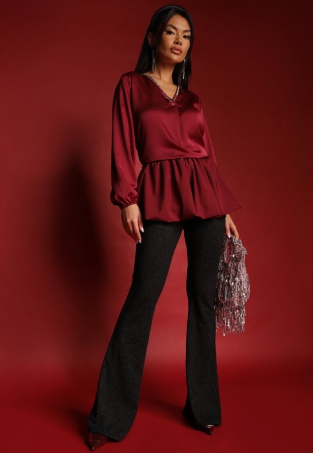 Bordowa Bluzka Satynowa z Trójkątnym Dekoltem Meli