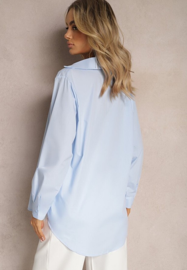 Niebieska Koszula z Wiązanym Sznurkiem Przy Szyi i Ozdobną Aplikacją z Boku Oldivia