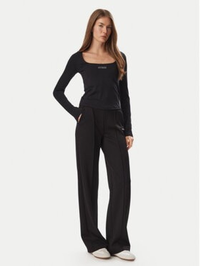 Guess Spodnie dresowe V6BB18 K6353 Czarny Regular Fit