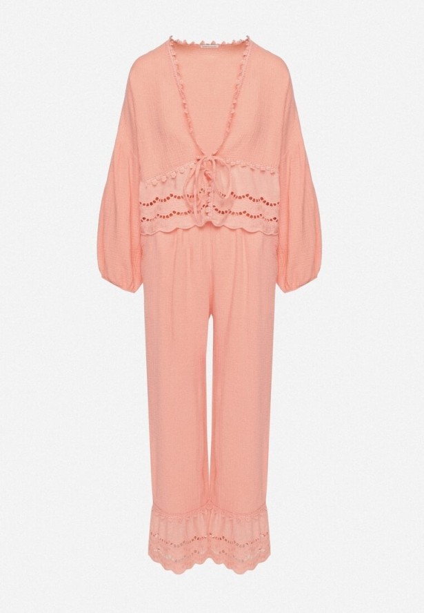 Różowy Bawełniany Komplet z Ażurowymi Zdobieniami Wiązana Bluzka i Spodnie Savurielle