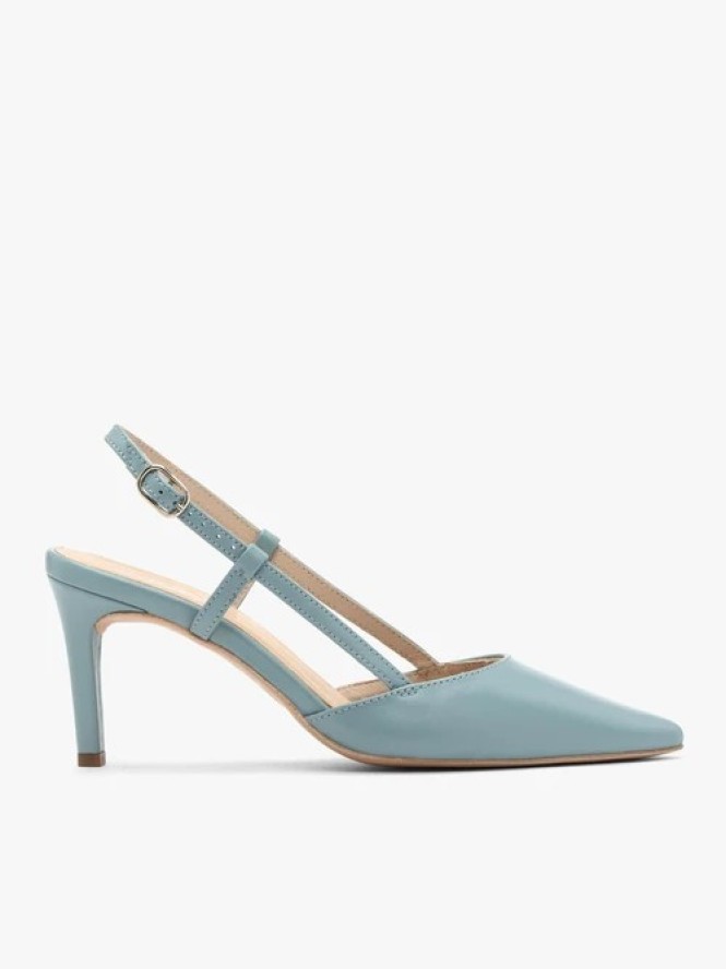 Niebieskie czółenka typu slingback