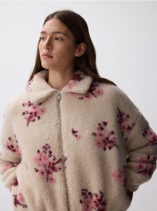 Miękka bluza z kołnierzykiem - kremowy