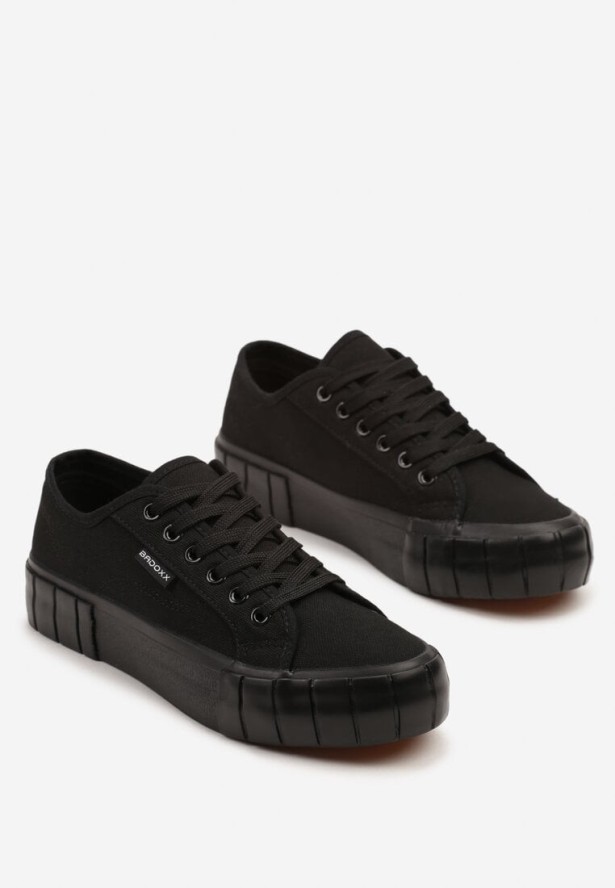 Czarne Trampki na Grubej Podeszwie z Tłoczeniem Maitiana