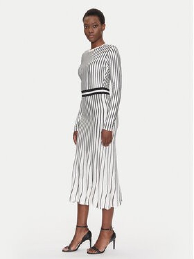 Fracomina Sukienka dzianinowa FS25SD5002K501N8 Biały Slim Fit