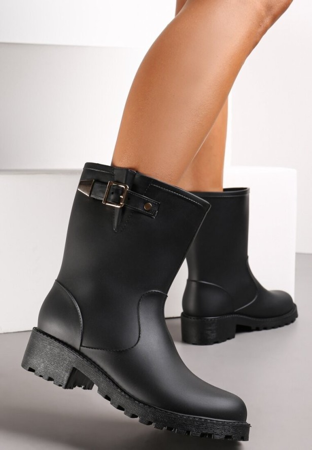 Czarne Kalosze Ozdobione Paskiem i Klamrą Ismini