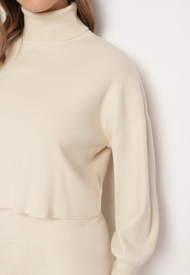 Beżowy Komplet Dzianinowy z Wiskozą Bluza Golf ze Ściągaczami i Szerokie Spodnie Noridra