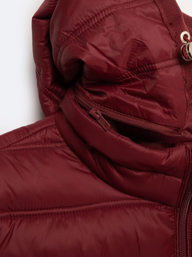 Kurtka damska pikowana z odpinanym kapturem bordowa Azeala23 604
