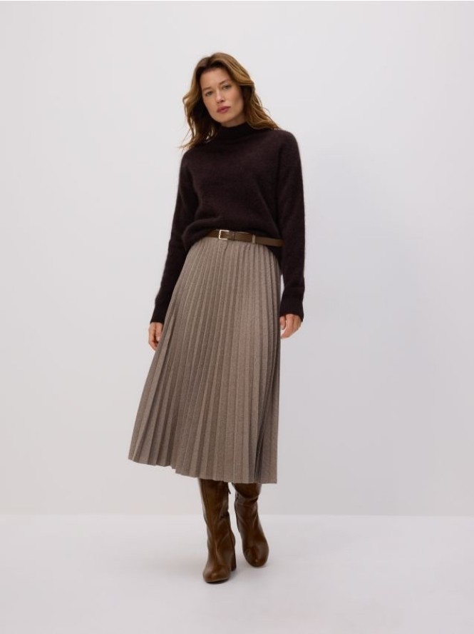 Plisowana spódnica midi z paskiem - beżowy