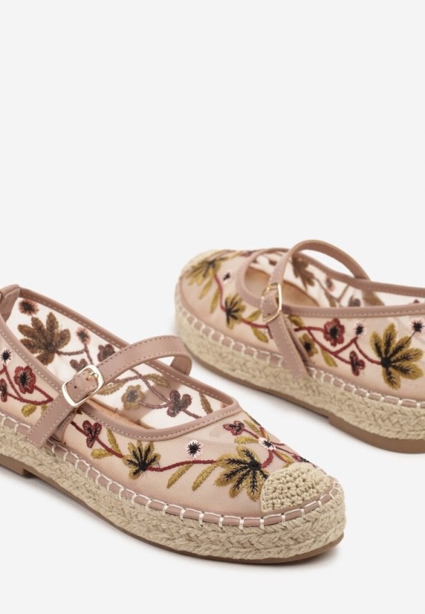 Różowe Siateczkowe Espadryle na Plecionej Podeszwie z Paskiem z Klamrą i Haftem Vilritia