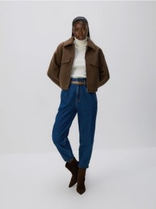 Jeansy paperbag z paskiem - granatowy