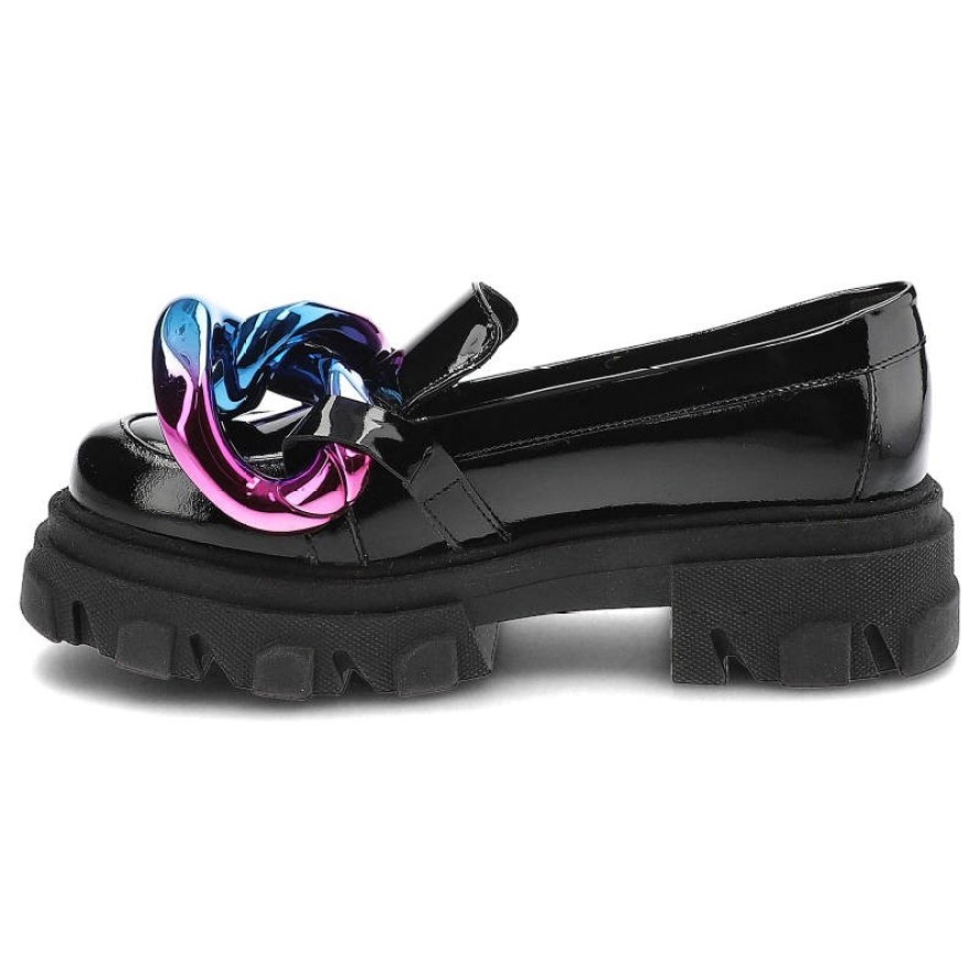 Półbuty damskie Carinii, na grubej podeszwie z ozdobnym detalem, czarne, B7937_-037-000-000-E33