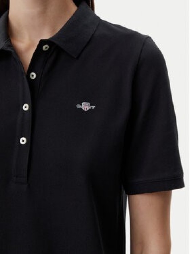 Gant Sukienka codzienna Shield 4201529 Czarny Regular Fit