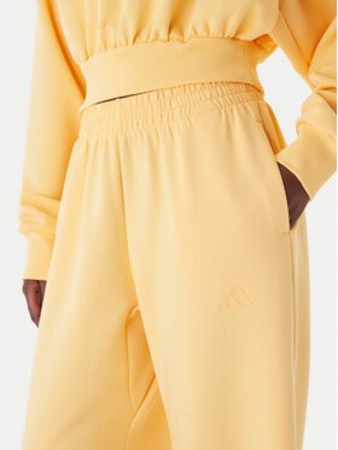 adidas Spodnie dresowe Soft Lux KA7020 Pomarańczowy Loose Fit